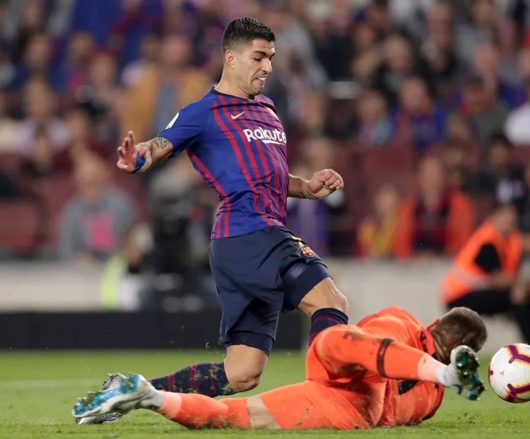 多宝网页版 -冲刺阶段德甲传出新动向；塞维利亚临场应变；管理层表态——更衣室稳定；身体对抗强度拉满的简单介绍