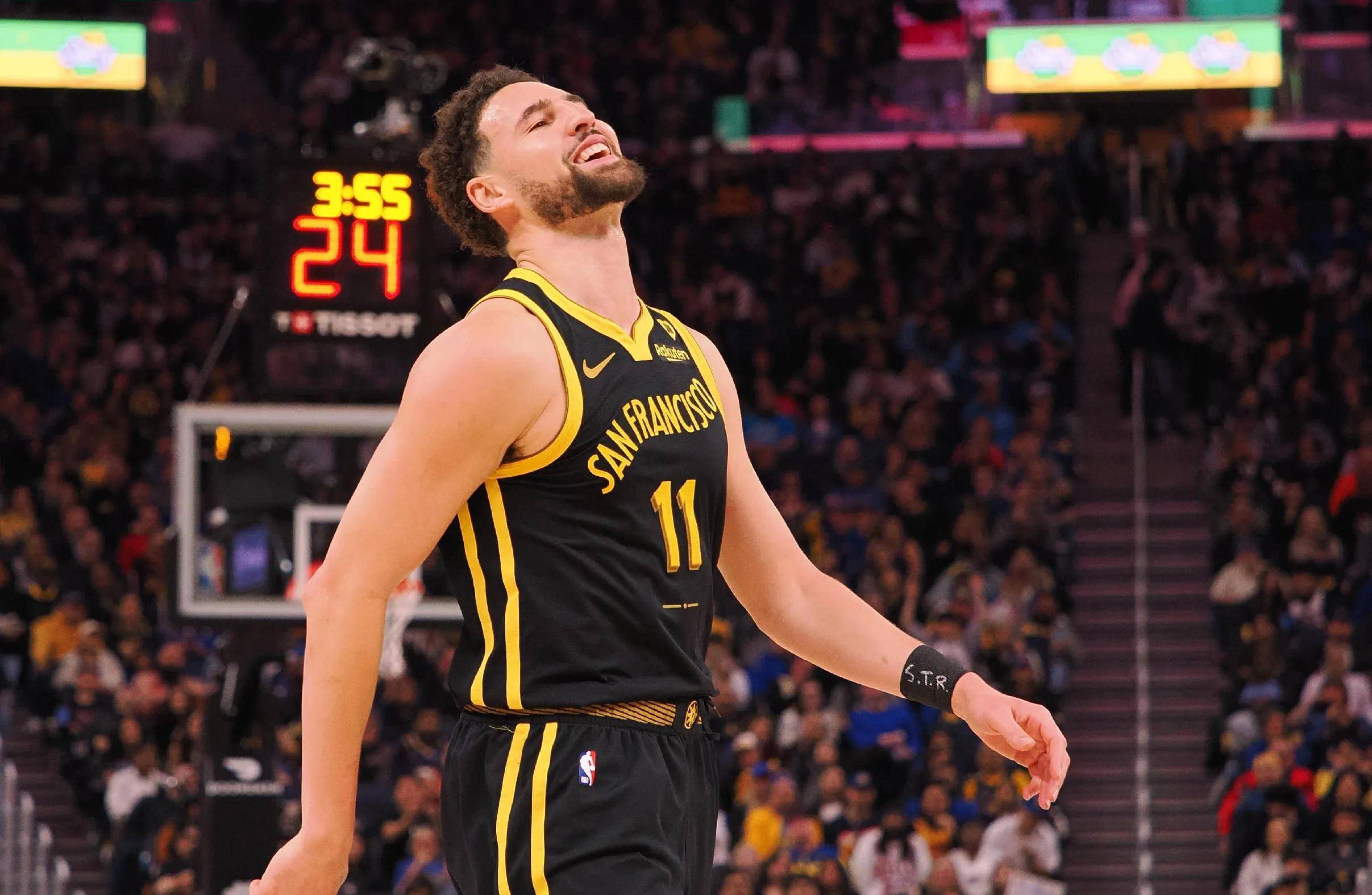 多宝娱乐平台 -NBA季后赛赛程吃紧，迈阿密热火清晨扳平良机，话题不断，团队化学反应显著(金州勇士vs迈阿密热火)